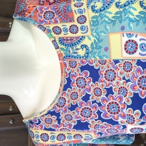 Soft And Cute Multicolor Floral & Paisley Short Sleeve,Long Tunic Sz XL - Picture 4 of 9